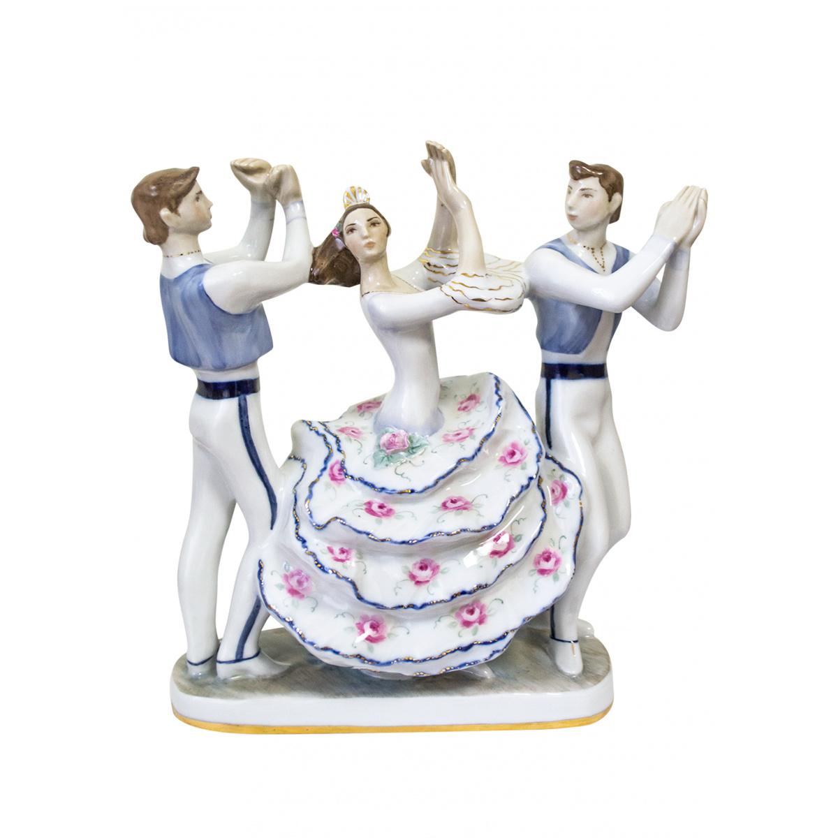 Скульптура "Испанский танец" автор Гатилова Е.И.
