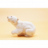 Скульптура"Белый медведь" авт.Бычкова И.Ю.