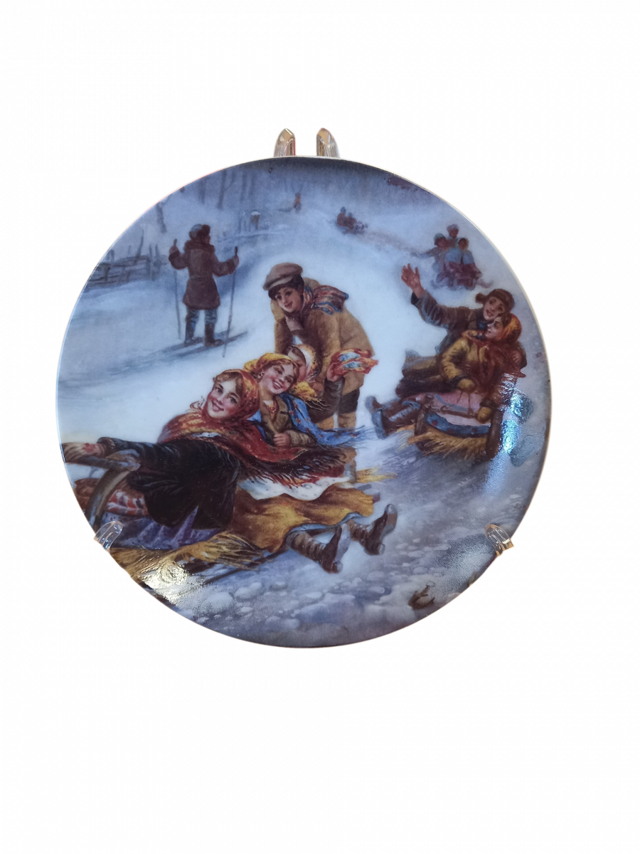 Тарелка настенная диам. 200 мм Катание с горы