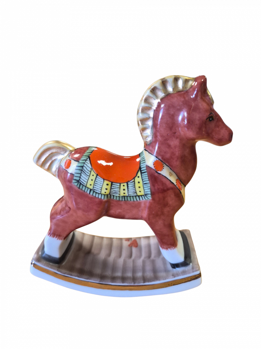 Скульптура"Лошадка-качалка" авт.рос.Иванова М.В