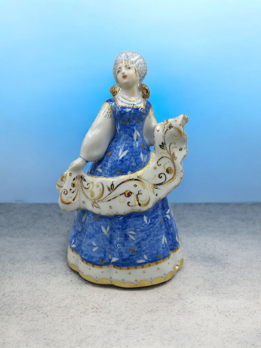 Скульптура"Златошвейка" авт.рос.Ковтун С.А.