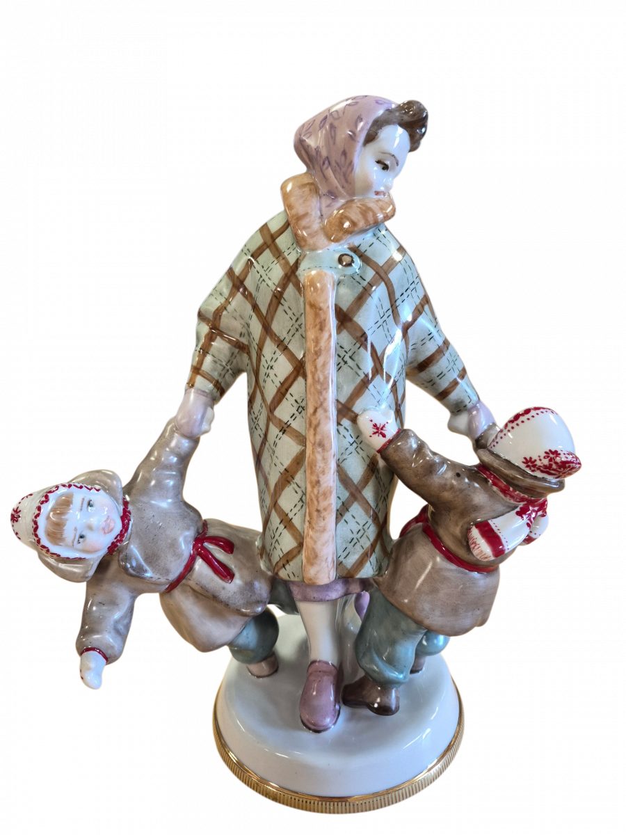 Скульптура"Близнецы" авт.Малышева Н.А. рос.Коришева М.В