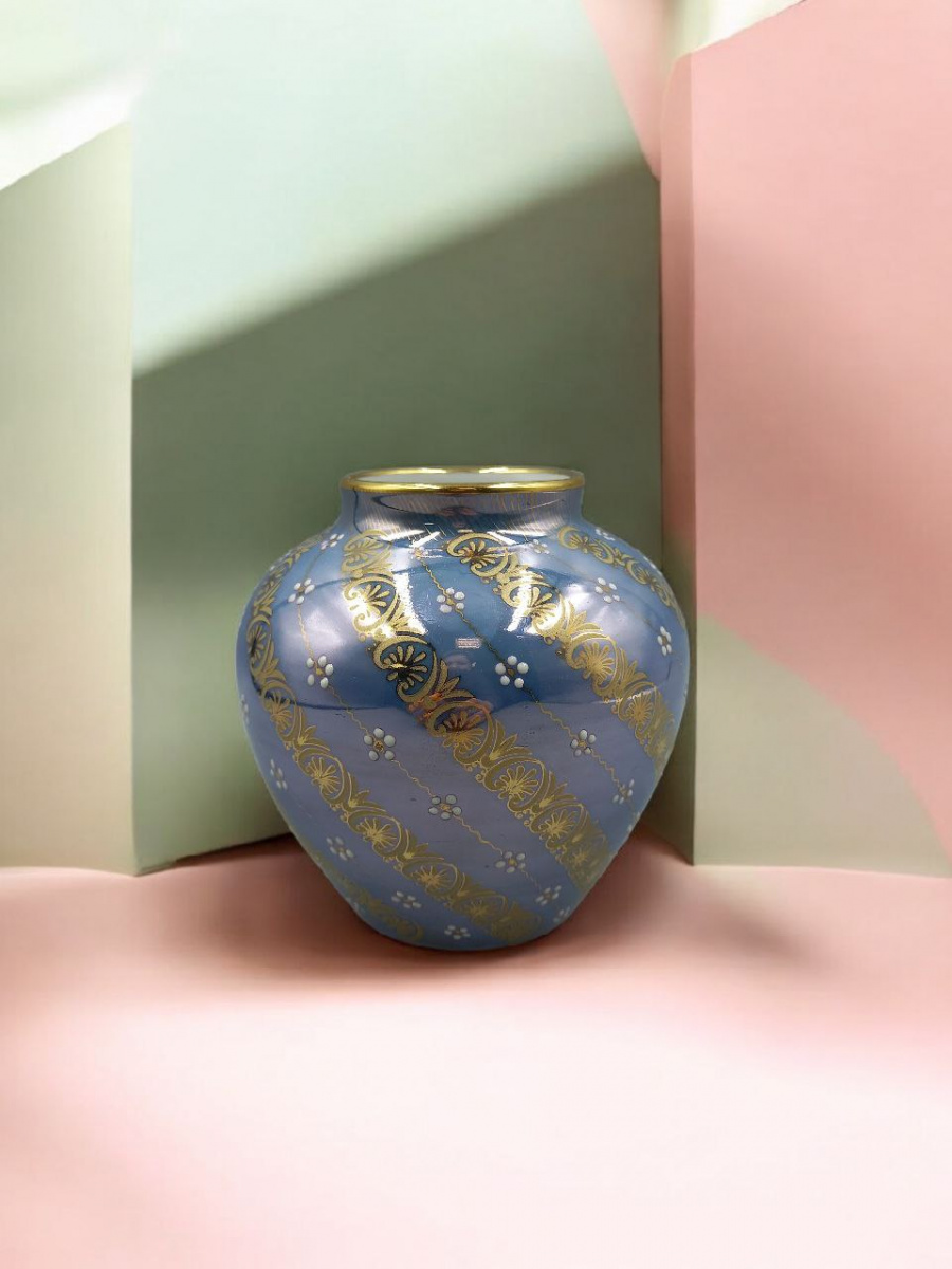 Ваза для цветоа Пухленькая "Волнистый" автЗвягин А.В.рос.Садова Н.И.