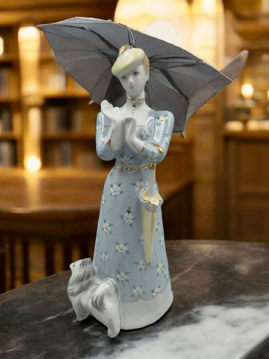 Скульптура"Дама с собачкой"  авт.Бржезицкая А.Д.рос.Коришева О.П.