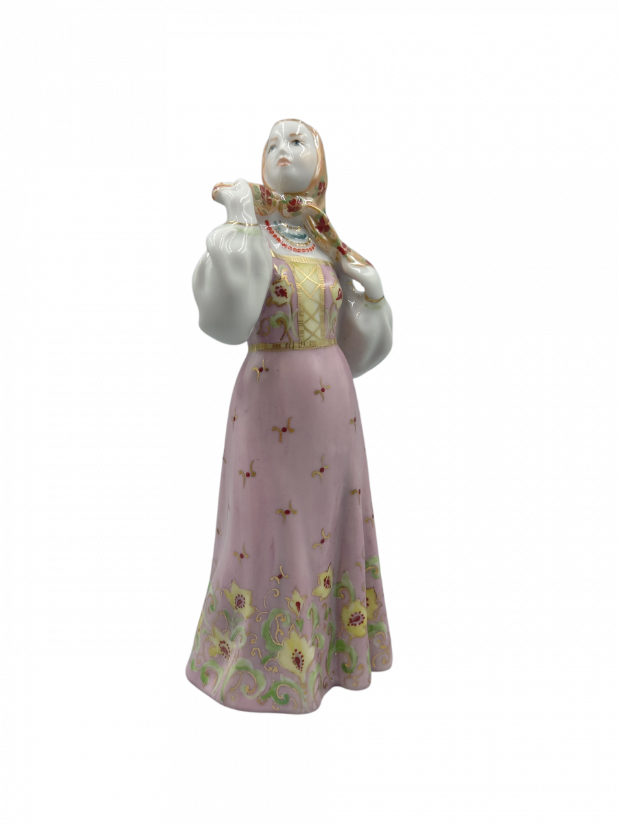 Скульптура"Даша" авт.Бржезицкая А.Д.рос. Коришева О.П.