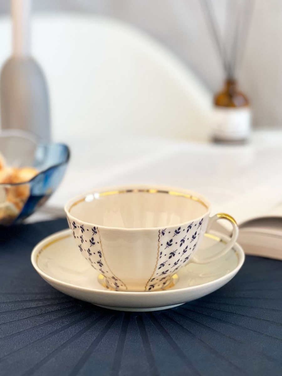 Чашка чайная с блюдцем 275 мл Белый лебедь Ситец