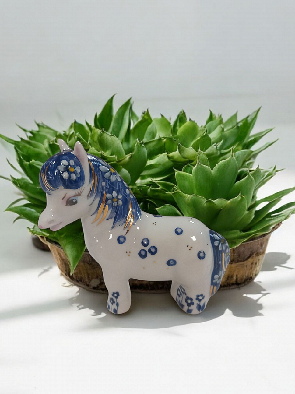 Скульптура"Пони" авт.рос.Иванова М.В.